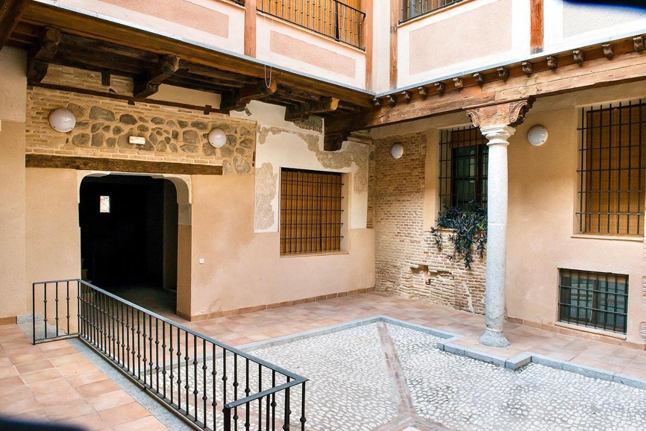 ~Bronze~ Edificio Historico S. Xvi. Centro Apartment Толедо Екстериор снимка
